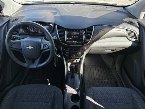 Used 2020 Chevrolet Trax LS image 14