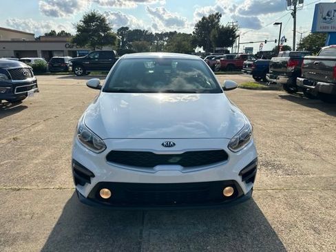 Used 2019 Kia Forte LXS FWD image 2
