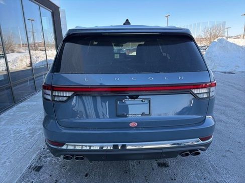 New 2026 Lincoln Aviator AWD image 4
