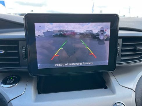 Used 2020 Ford Explorer XLT w/ Comfort Package AWD/4WD image 19
