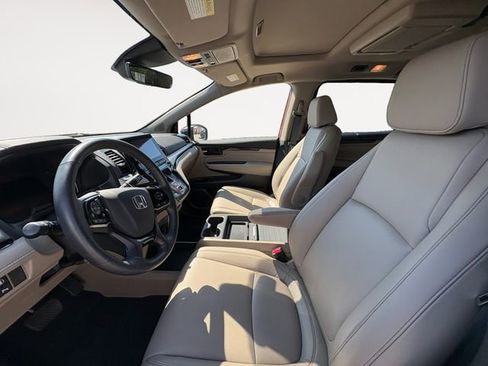 Used 2023 Honda Odyssey Touring image 9