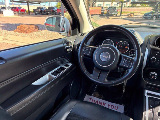 Used 2017 Jeep Compass Latitude AWD/4WD image 25