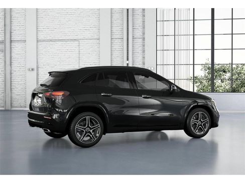 Certified 2025 Mercedes-Benz GLA 250 4MATIC image 19