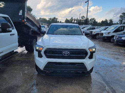 Used 2024 Toyota Tacoma SR RWD image 2