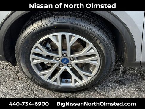 Used 2022 Ford Escape SEL image 28