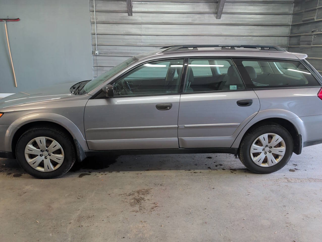 Used 2008 Subaru Outback 2.5i AWD/4WD image 2
