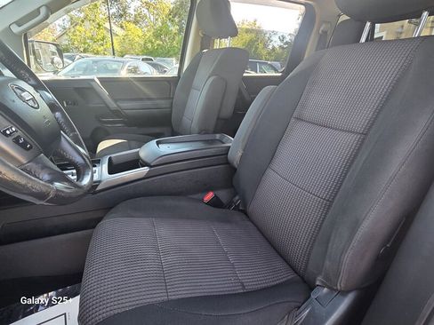 Used 2014 Nissan Titan SV w/ SV Value Truck Package image 13
