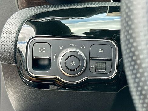 Used 2019 Mercedes-Benz A 220 image 10