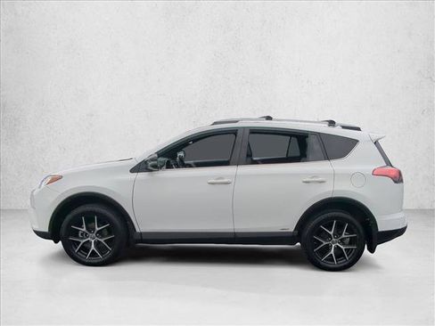 Used 2018 Toyota RAV4 SE AWD/4WD image 5