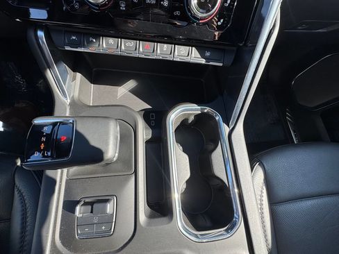 Used 2024 GMC Sierra 1500 Denali AWD/4WD image 33