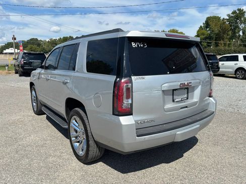 Used 2018 GMC Yukon SLT w/ Premium Edition AWD/4WD image 3
