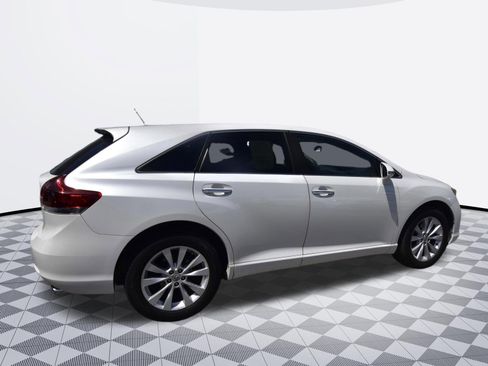 Used 2014 Toyota Venza XLE FWD image 7