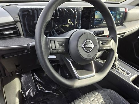 New 2026 Nissan Kicks SV image 7