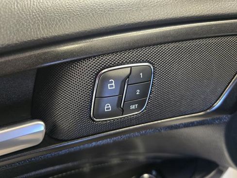 Used 2018 Ford Fusion Titanium image 14