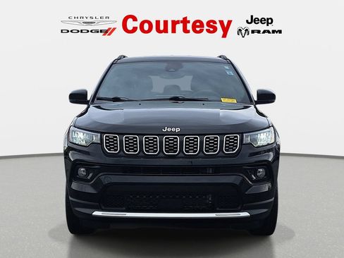 Certified 2024 Jeep Compass Limited AWD/4WD image 10