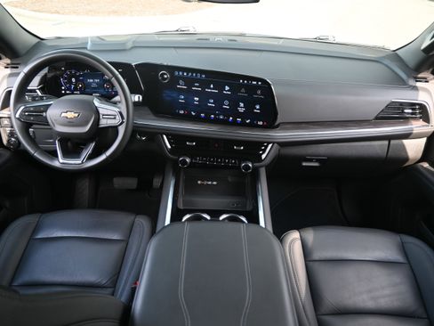 Used 2025 Chevrolet Tahoe LT AWD/4WD image 31