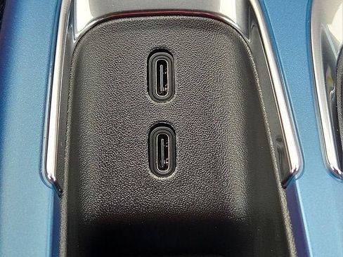 New 2026 Chevrolet Equinox EV LT w/ Convenience Package II image 21