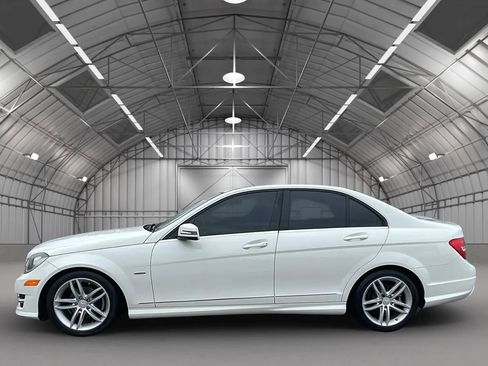 Used 2012 Mercedes-Benz C 250 Sedan image 2