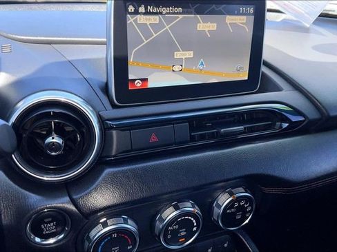 Used 2016 MAZDA MX-5 Miata Grand Touring RWD image 23