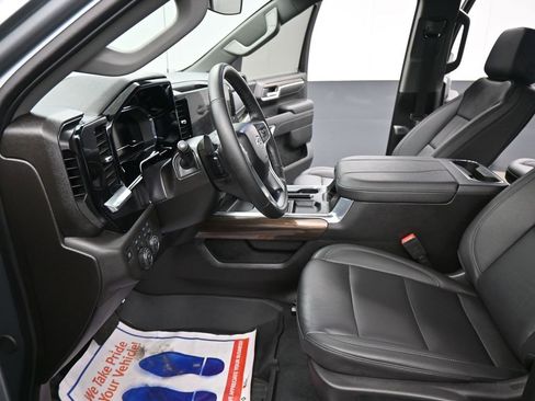 Used 2025 Chevrolet Silverado 1500 RST image 21