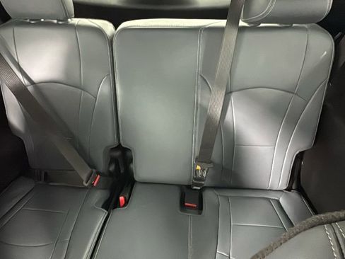 Used 2023 Buick Enclave Essence w/ Experience Buick Package image 15