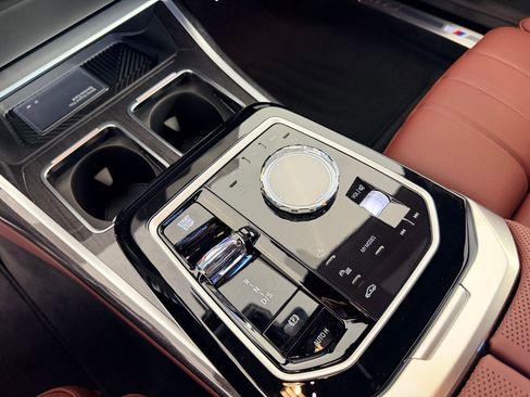 New 2026 BMW 760i xDrive w/ Executive Package AWD/4WD image 17