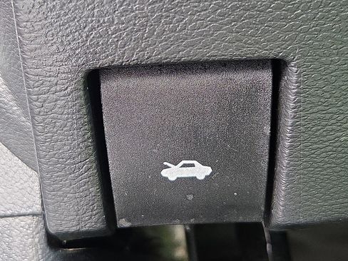 Used 2022 Dodge Challenger GT w/ Plus Package image 21