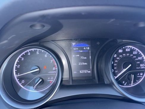 Used 2023 Toyota Camry SE image 10