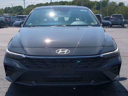 Used 2024 Hyundai Elantra SEL image 8