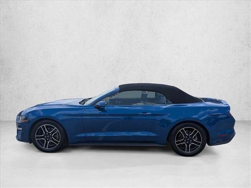 Used 2018 Ford Mustang Premium RWD image 8