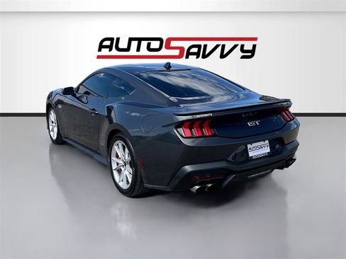 Used 2024 Ford Mustang GT Premium image 5
