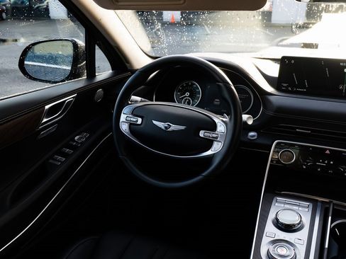 Used 2024 Genesis GV80 2.5T image 9