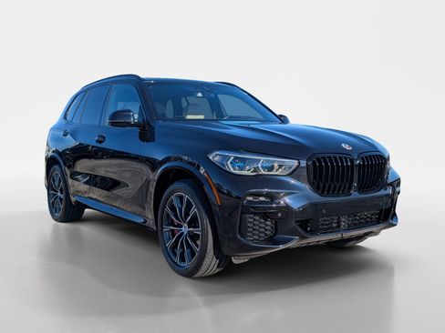 Used 2023 BMW X5 M50i w/ Executive Package image 2