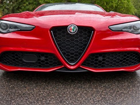 Used 2023 Alfa Romeo Giulia Veloce image 28