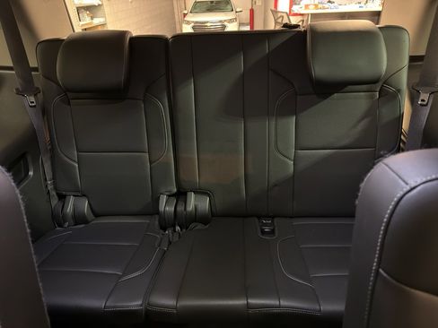 Used 2015 Chevrolet Tahoe LTZ image 31