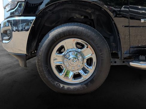 Used 2024 RAM 2500 Big Horn w/ Bed Utility Group AWD/4WD image 9