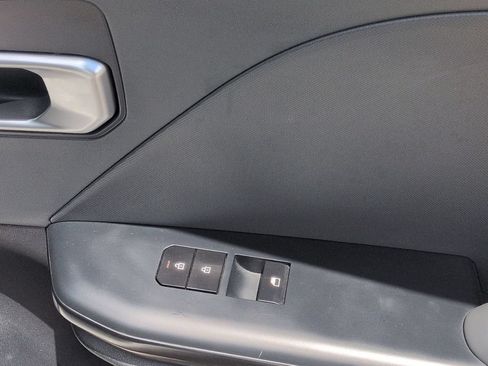 Used 2025 Kia K4 FWD image 32