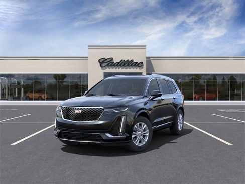New 2025 Cadillac XT6 Luxury image 8
