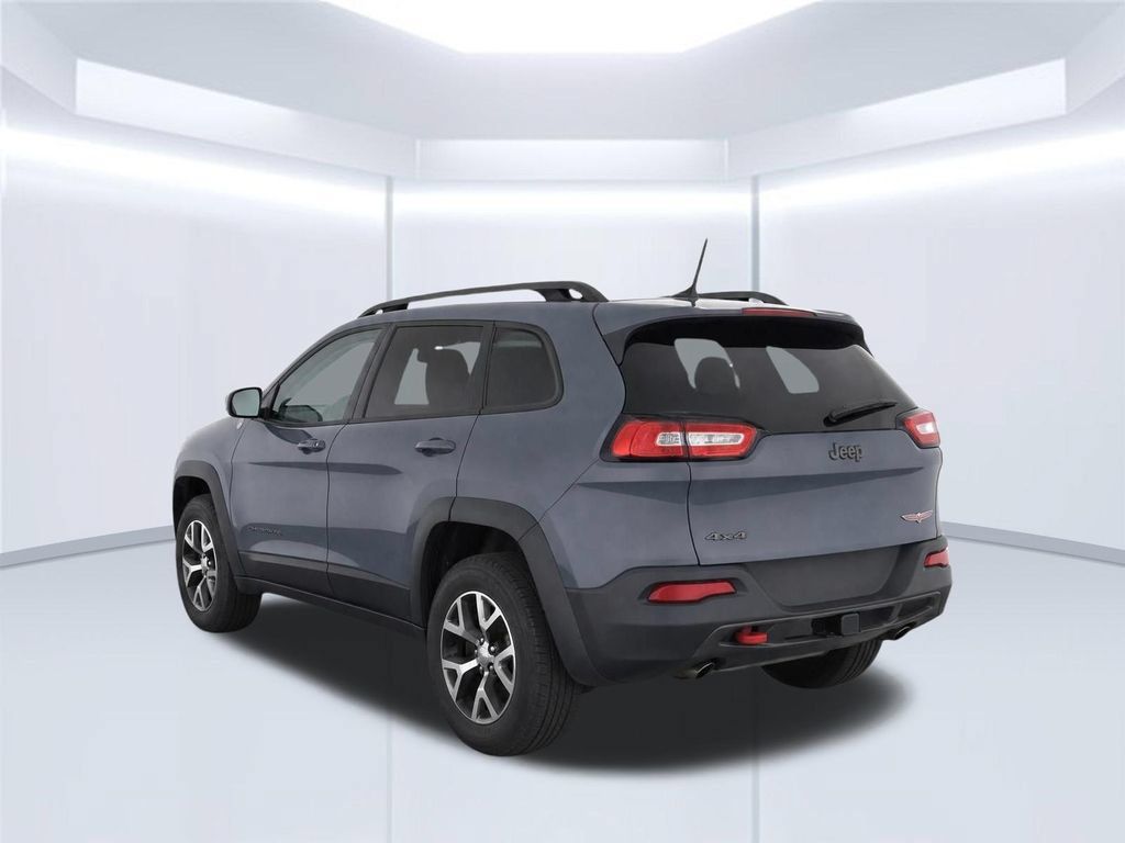 Used 2014 Jeep Cherokee Trailhawk w/ Leather Interior Group AWD/4WD image 5