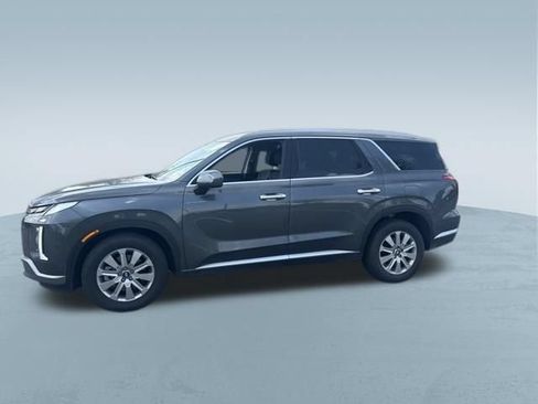 Used 2025 Hyundai Palisade SEL FWD image 4