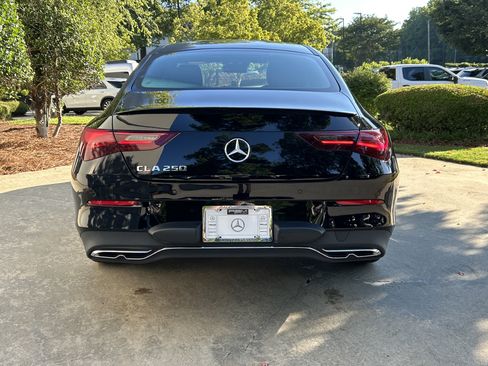 Certified 2025 Mercedes-Benz CLA 250 image 8