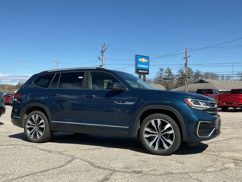 Used 2021 Volkswagen Atlas SEL R-Line image 10