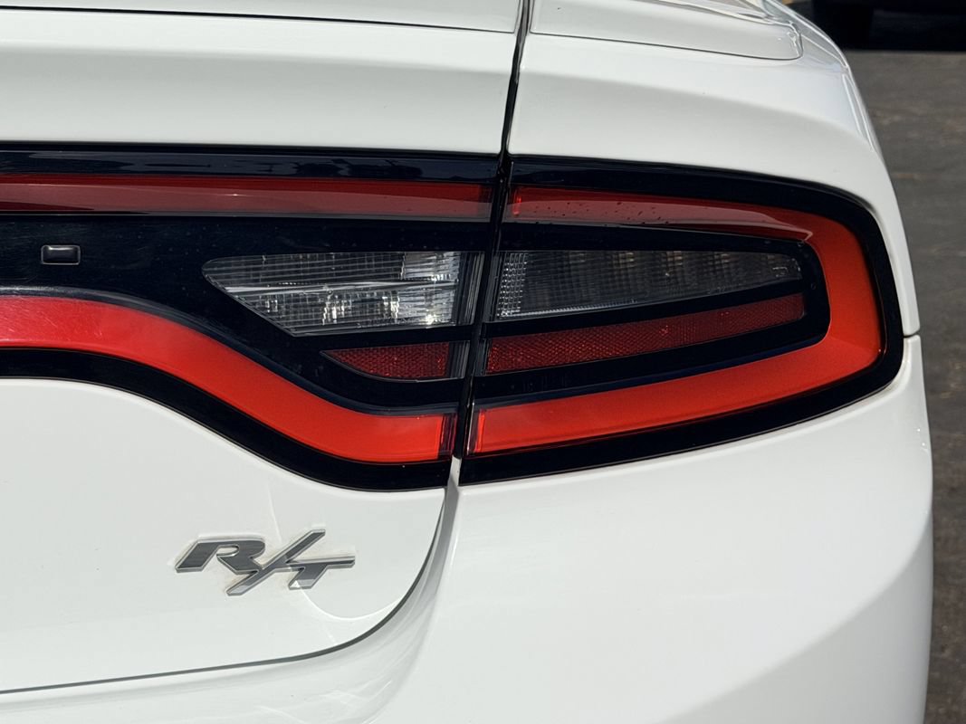 Used 2016 Dodge Charger R/T w/ Plus Group RWD image 10