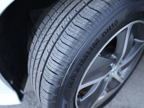Used 2019 Honda HR-V Touring image 32