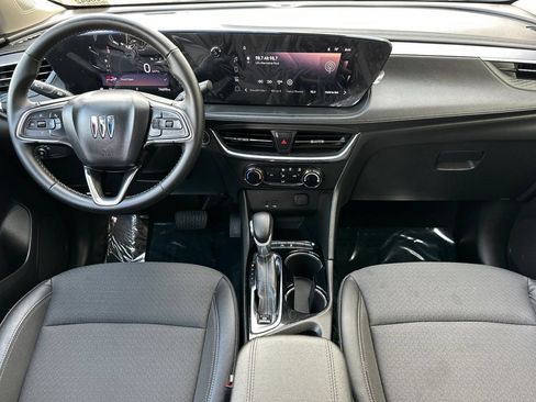 Used 2024 Buick Encore GX Preferred FWD image 16