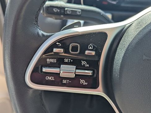 Used 2020 Mercedes-Benz GLB 250 image 10