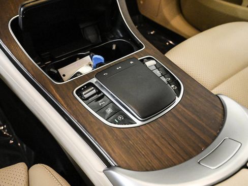 Certified 2022 Mercedes-Benz GLC 300 4MATIC image 13