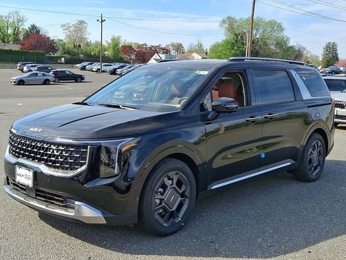 New 2026 Kia Carnival SX FWD image 2