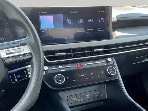 Used 2025 Hyundai Sonata SEL AWD/4WD image 11