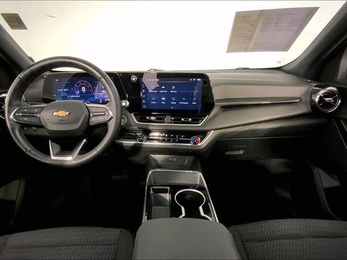 Used 2025 Chevrolet Equinox LT FWD image 15